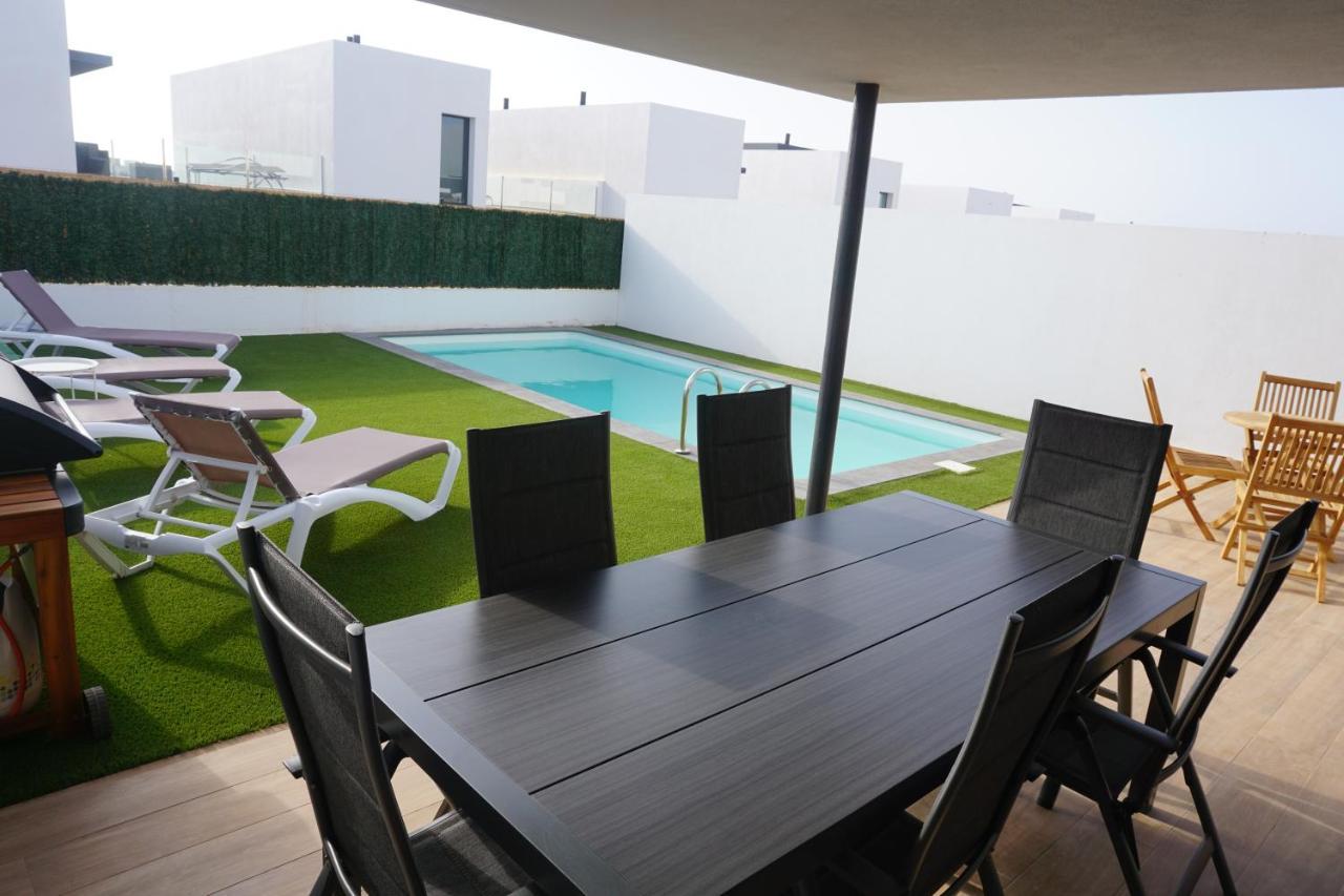 Villa Casa Soleada La Oliva Exterior foto